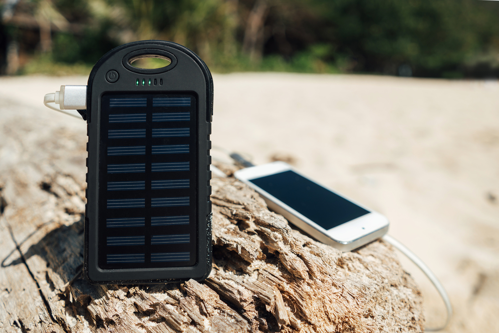 Solar charger mobile phone