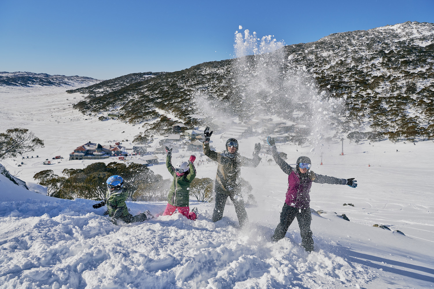 things to do in the snowy mountains