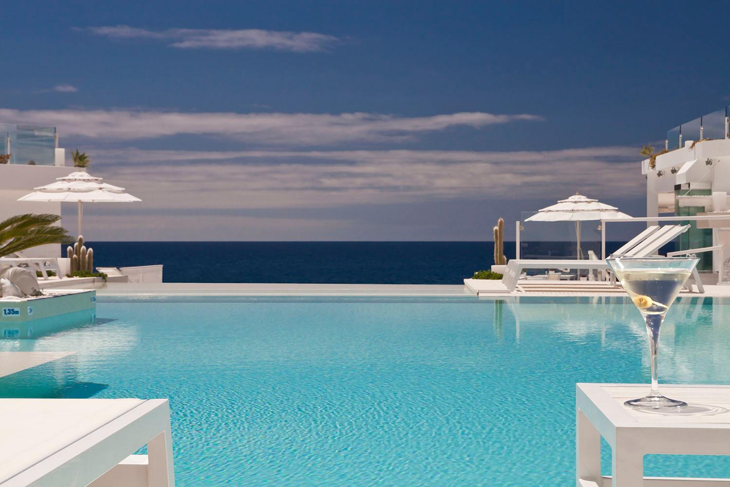 Lani's Suites Deluxe in Puerto Del Carmen Spain - best hotels for service