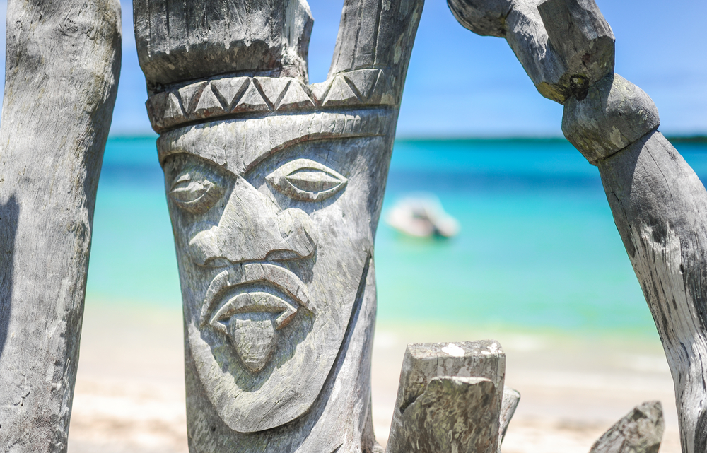 Vanuatu carving pole