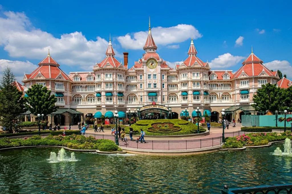 Why Dreamworld Is The BEST Theme Park On The Gold Coast  Disneyland  (paris), Gold coast theme parks, Gold coast