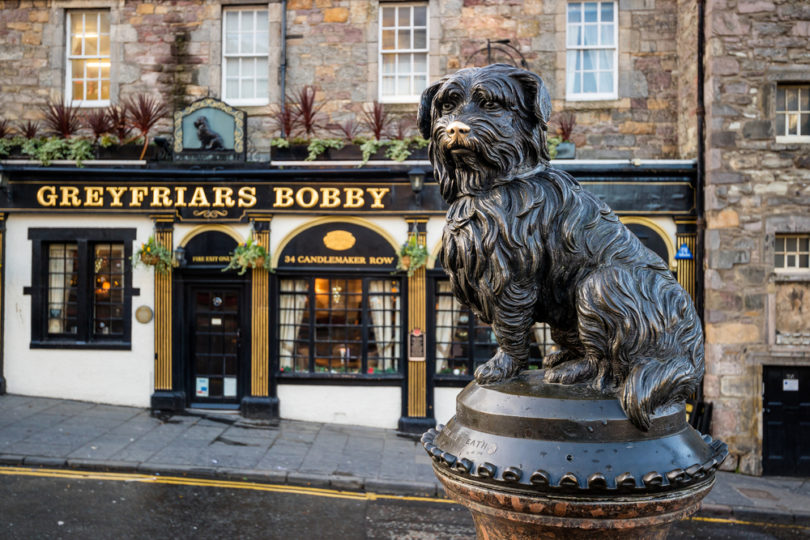 Grefriars Bobby statue in Edinburgh, Scottland